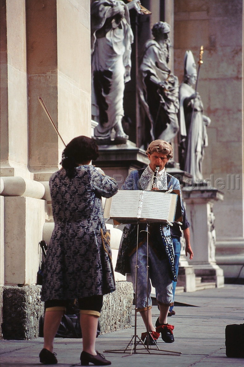 Street Musicians, Salzburg, Austria
 (cod:Austria 11)